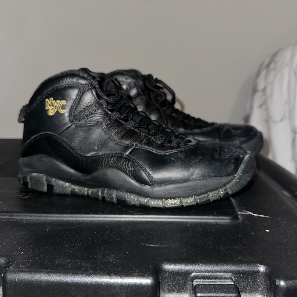 Air Jordan 10 retro NYC edition, size 8.5 men’s